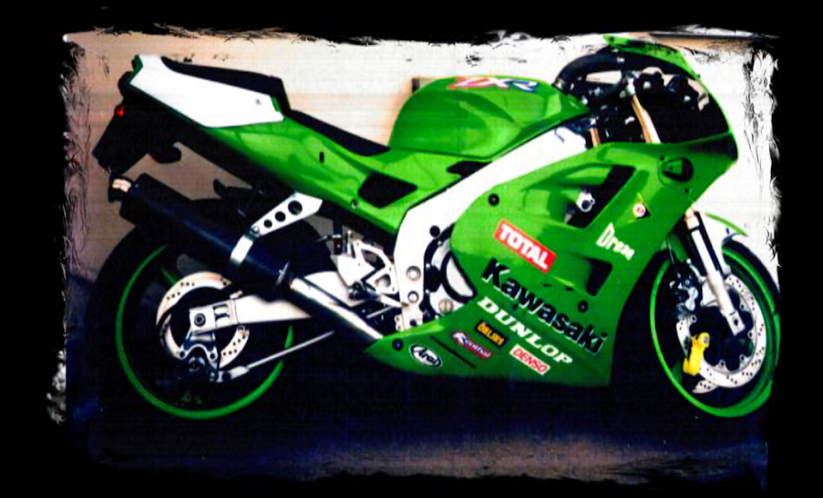 My sadly departed friend Robs beloved ZXR 400